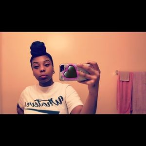 Meet your Posher, Vickii